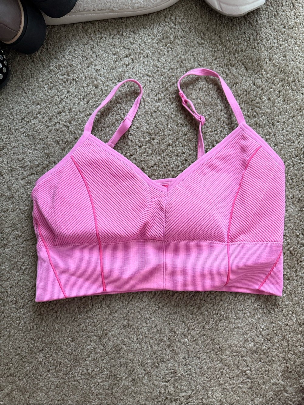 Aerie Sports Bra 💗 - Picture 2 of 5